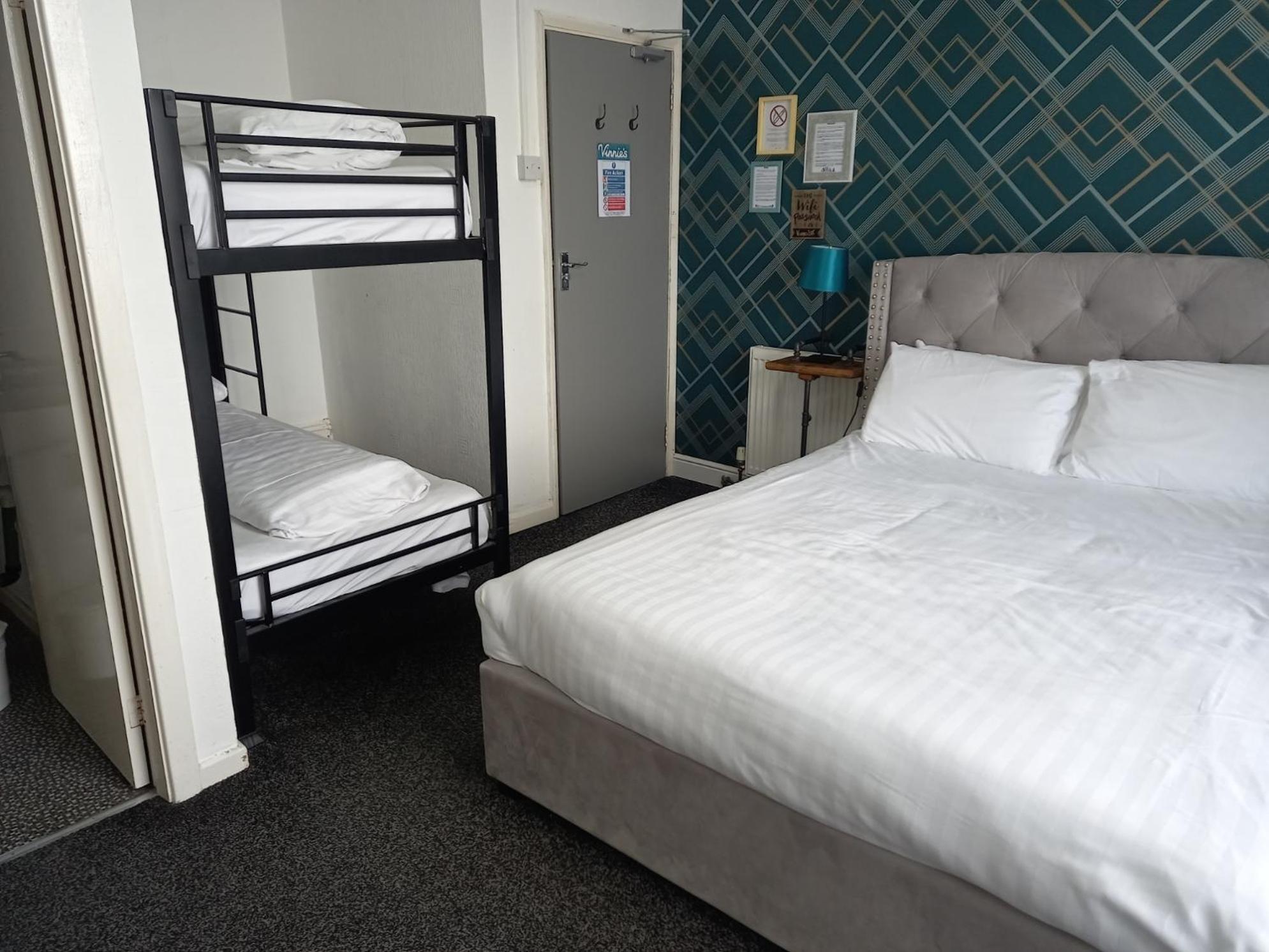 Vinnie'S Family Hotel Blackpool Pokoj fotografie